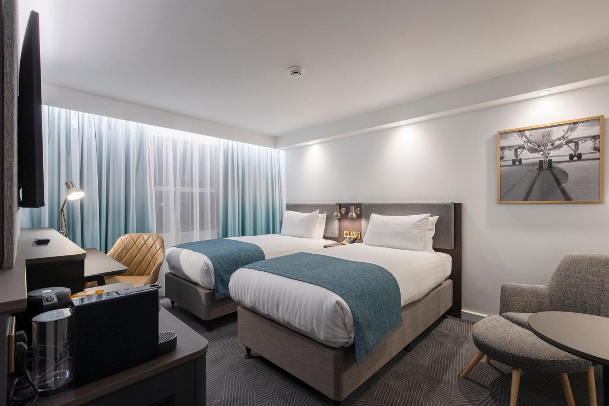 Holiday Inn Bristol Airport By Ihg Redhill  Exteriör bild