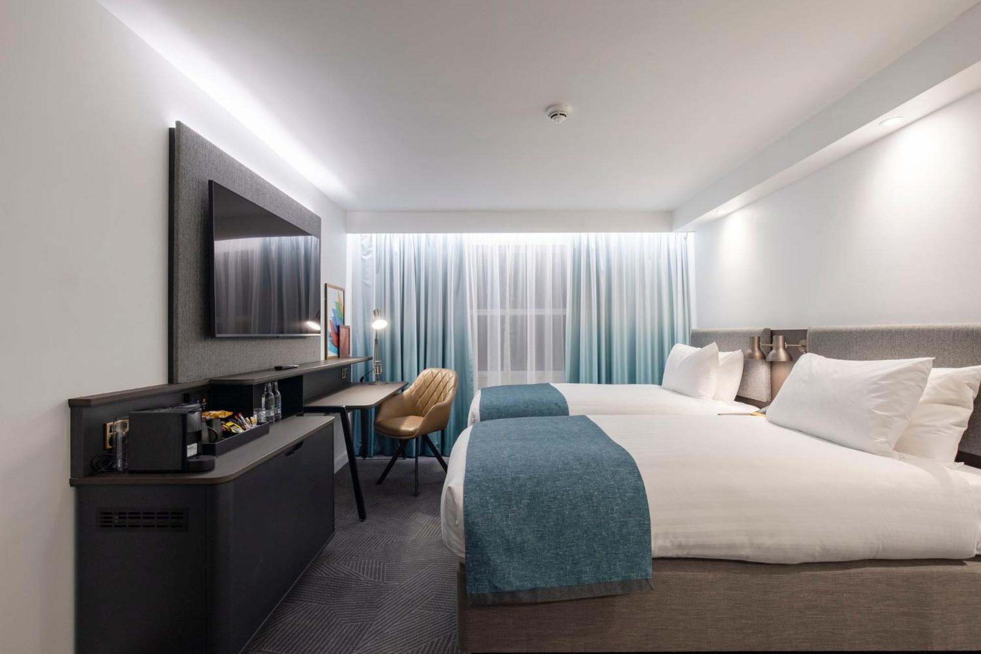 Holiday Inn Bristol Airport By Ihg Redhill  Exteriör bild