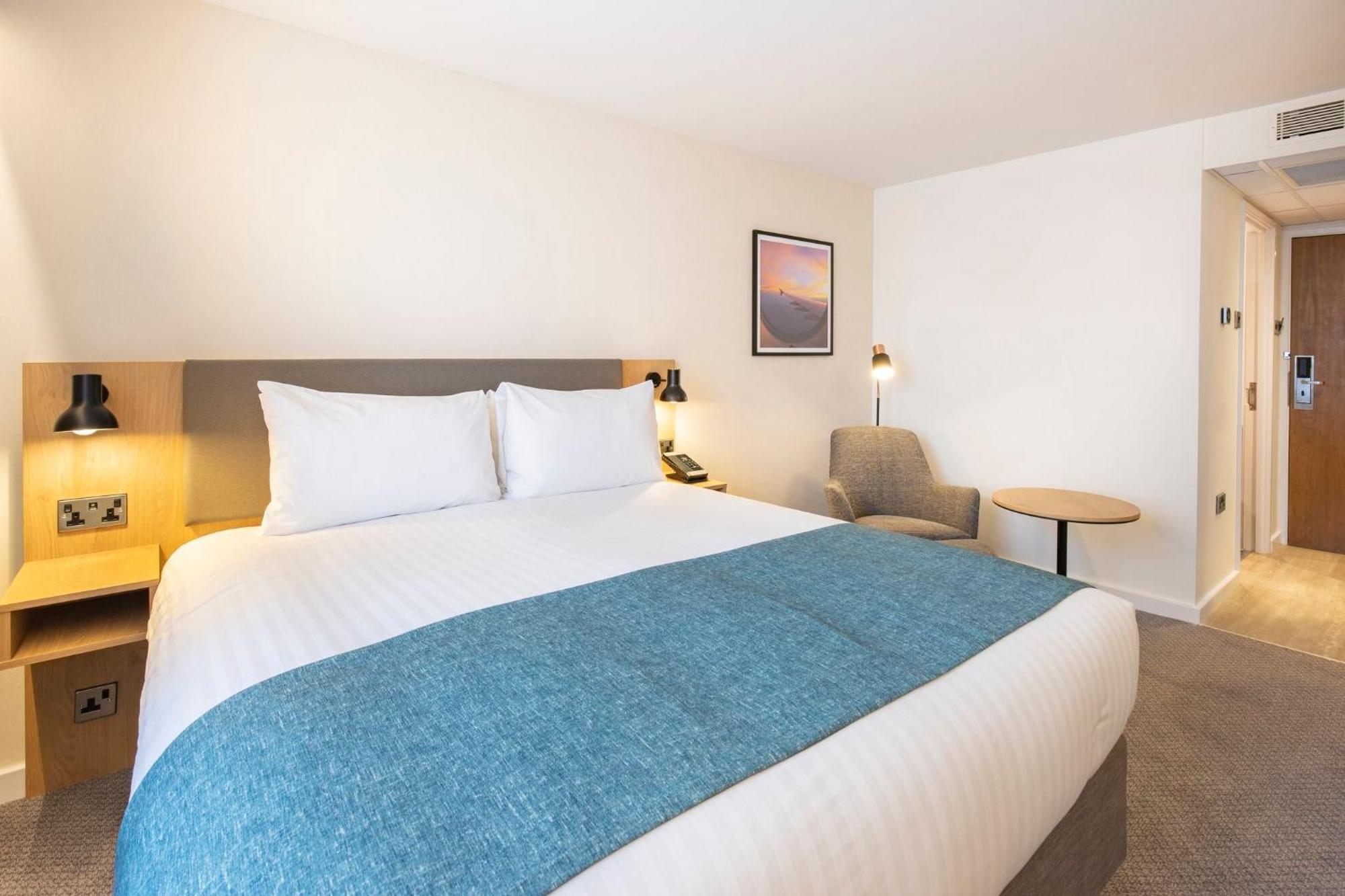 Holiday Inn Bristol Airport By Ihg Redhill  Exteriör bild