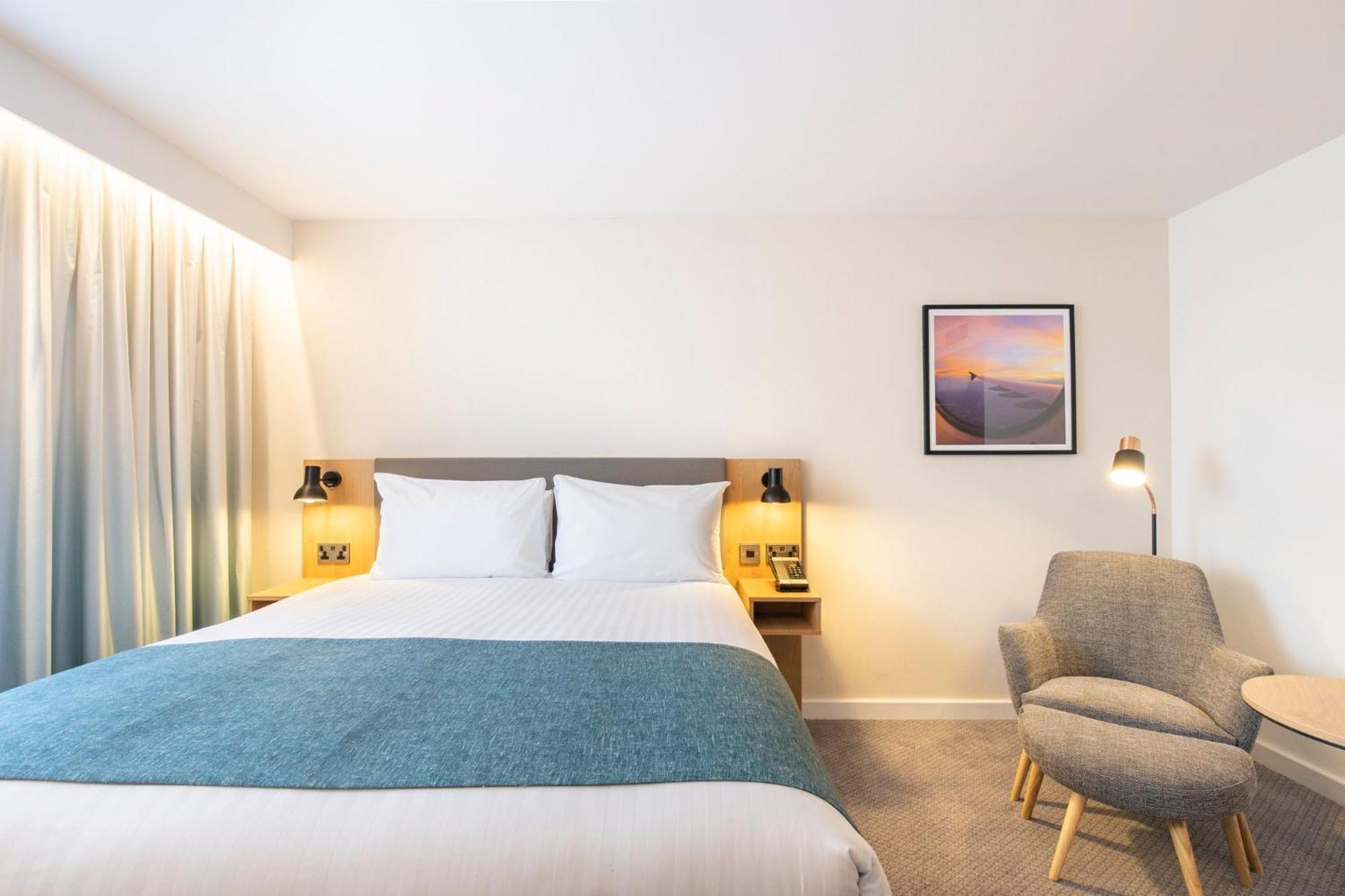 Holiday Inn Bristol Airport By Ihg Redhill  Exteriör bild