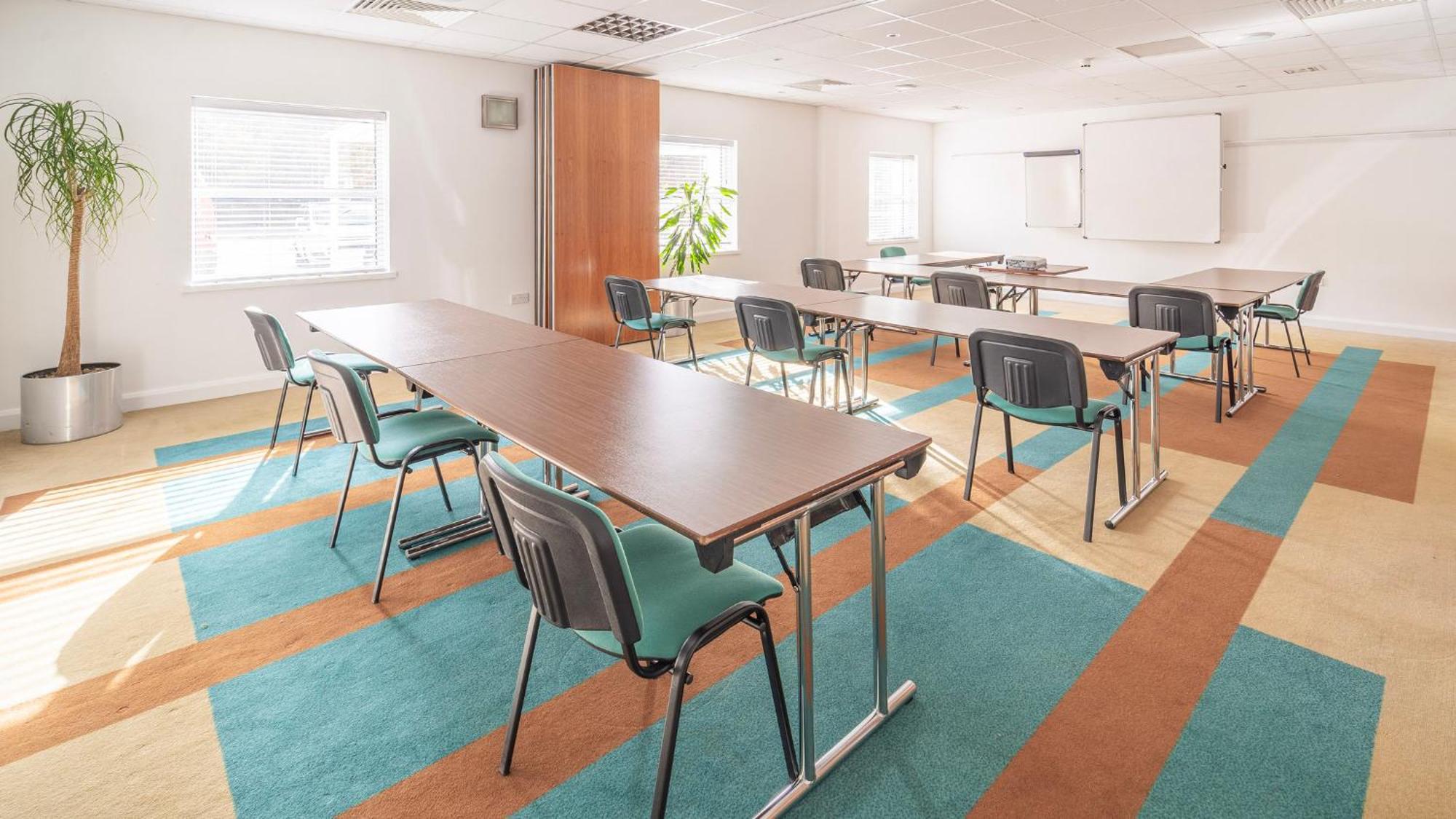 Holiday Inn Bristol Airport By Ihg Redhill  Exteriör bild