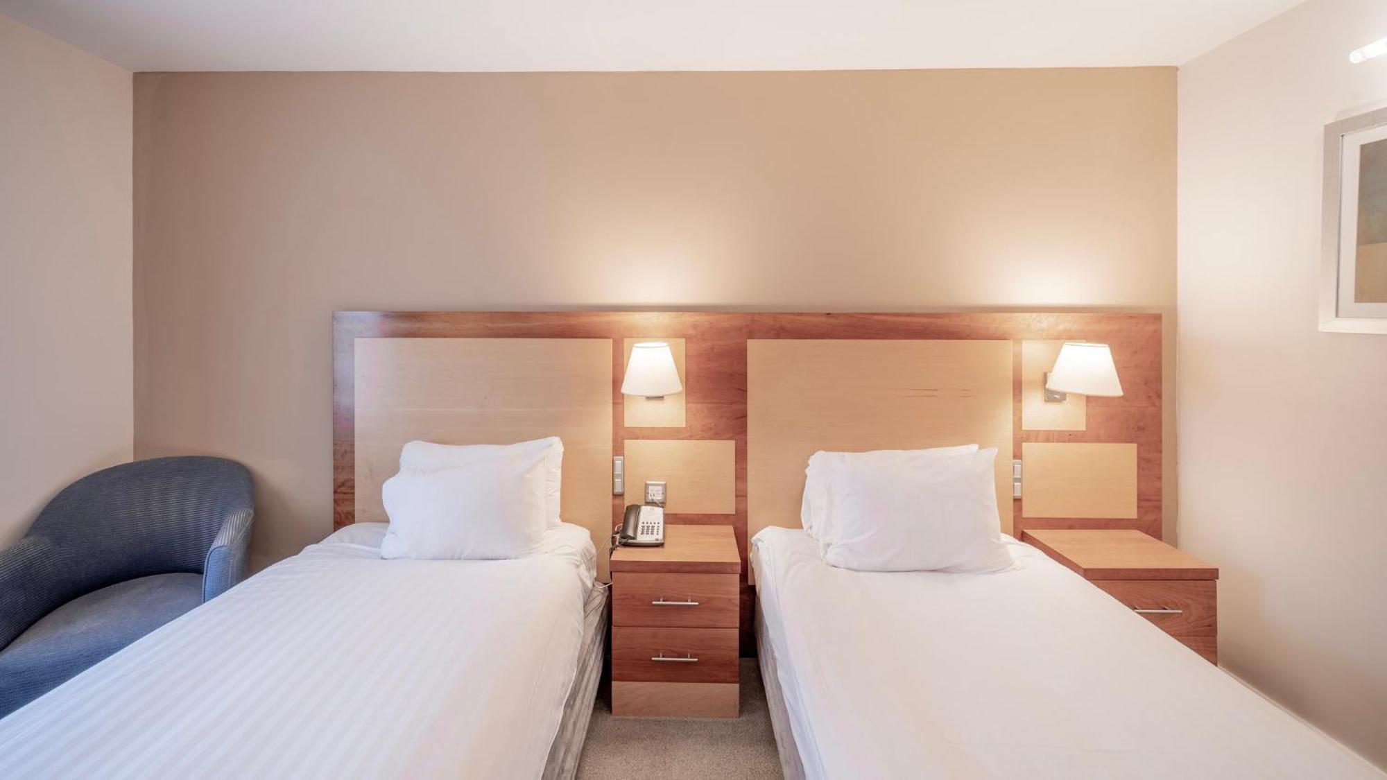 Holiday Inn Bristol Airport By Ihg Redhill  Exteriör bild